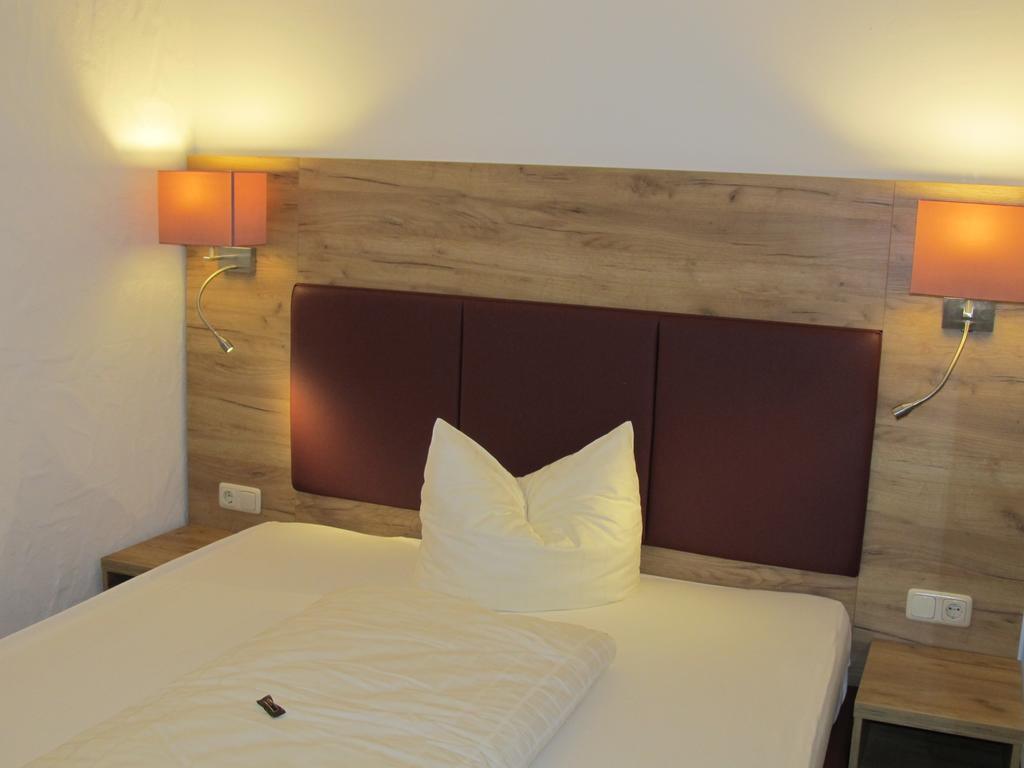 Zum Treppche Hotel Garni Gladenbach Exteriör bild